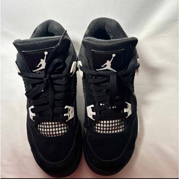 Size 6 - Nike Air Jordan 4 Retro GS White Thunder Men's Shoes - Picture 4 of 10